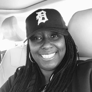 Meet your Posher, Dionne